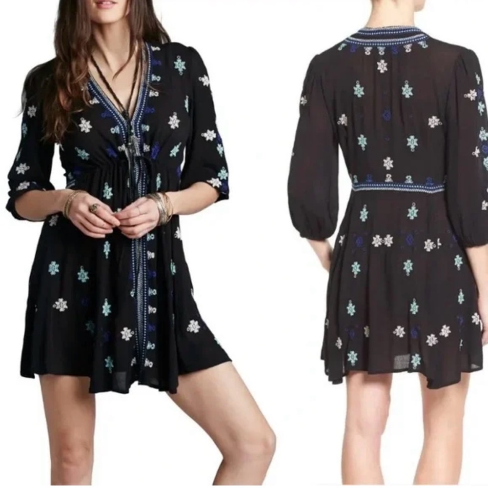 FREE PEOPLE Black Stargazer
Embroidered Mini Dress 3/4 Sleeve
Cinch Waist M